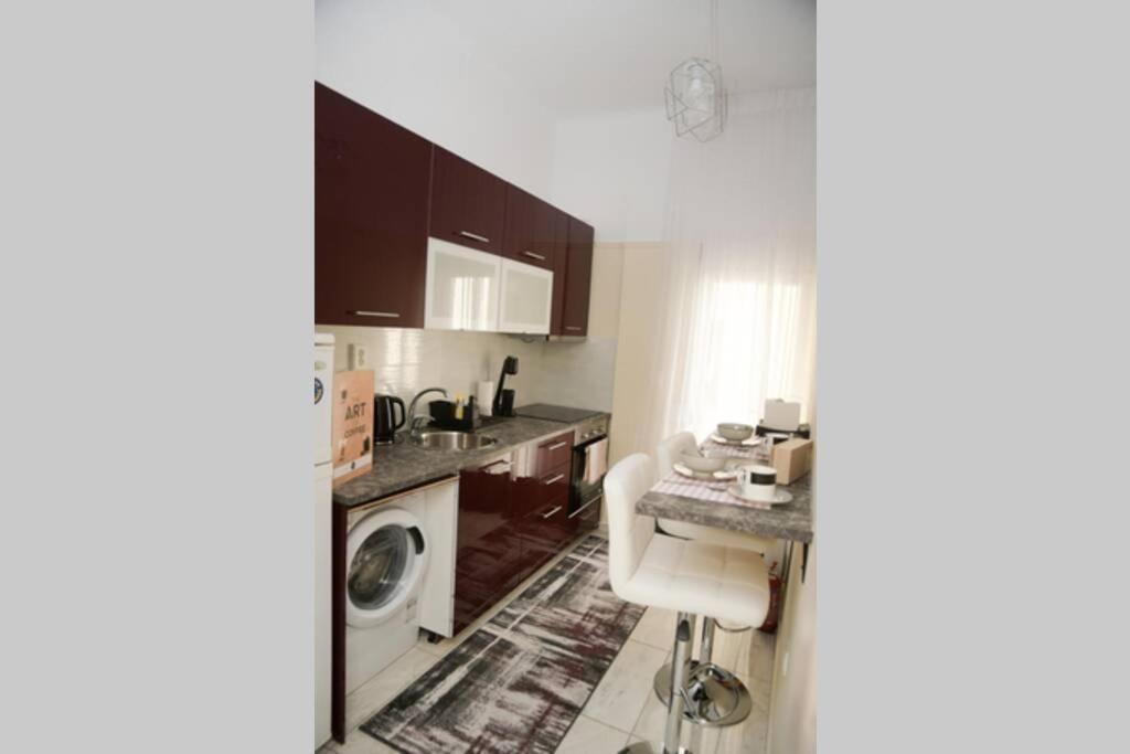 סלוניקי Strata Deluxe Apt. מראה חיצוני תמונה